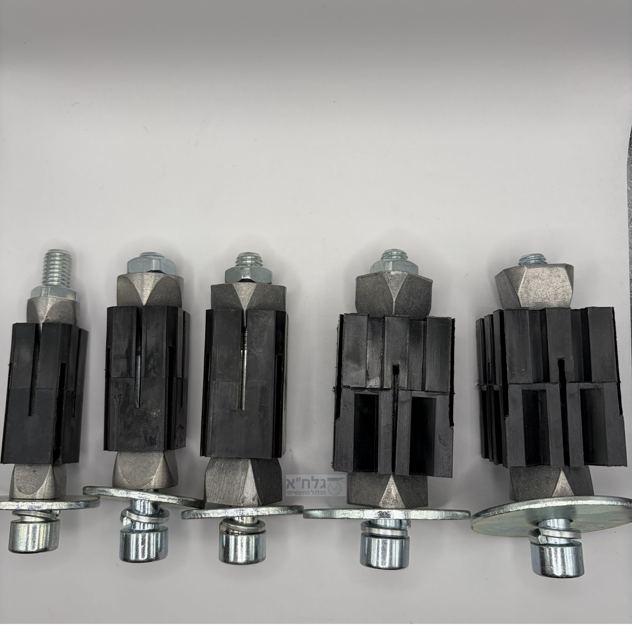 מתאם 21.5-24X48 מתאים לפרופיל מרובע 25X25MM